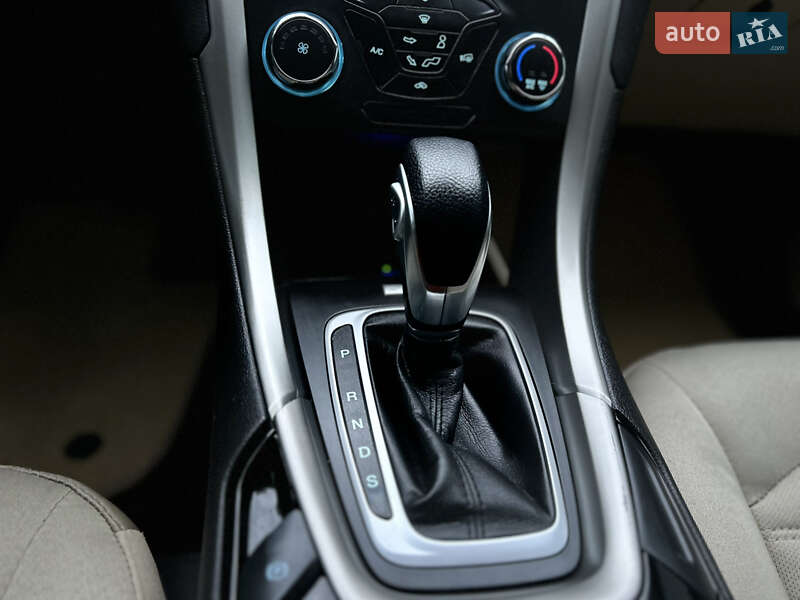 Седан Ford Fusion 2015 в Ровно фото 51 Седан Ford Fusion 2015 в Ровно