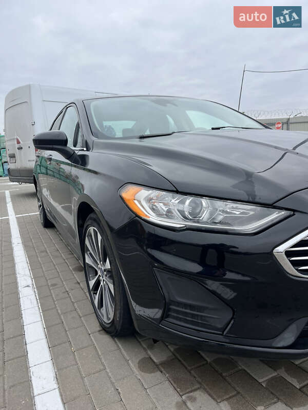 Седан Ford Fusion 2019 в Киеве фото 7 Седан Ford Fusion 2019 в Киеве