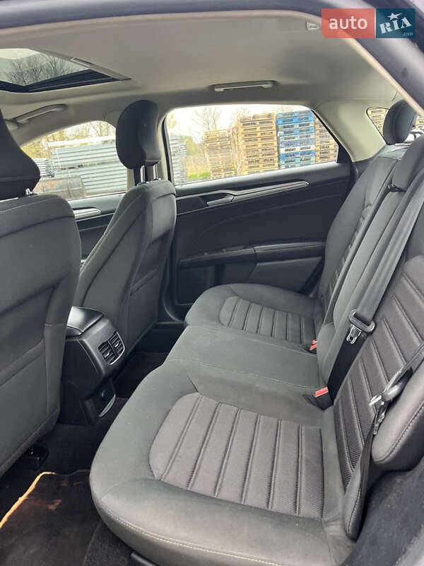 Седан Ford Fusion 2019 в Киеве фото 13 Седан Ford Fusion 2019 в Киеве