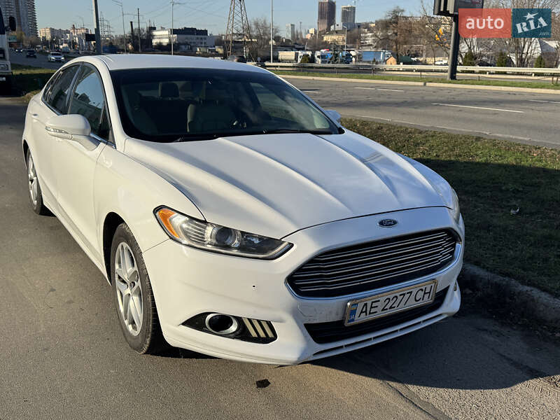Седан Ford Fusion 2014 в Києві