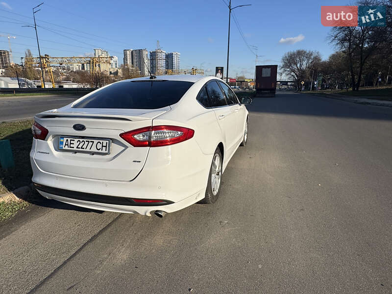 Седан Ford Fusion 2014 в Києві