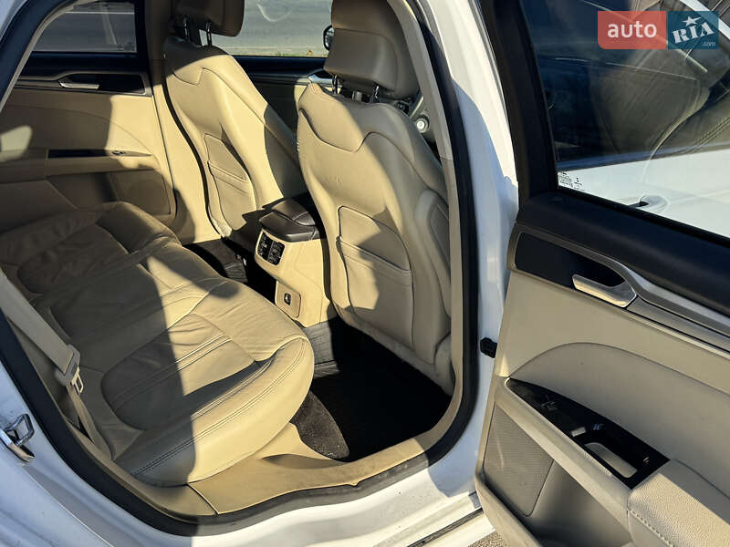 Седан Ford Fusion 2014 в Києві