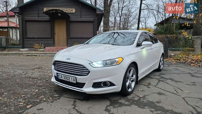 Седан Ford Fusion 2015 в Умани фото Седан Ford Fusion 2015 в Умани
