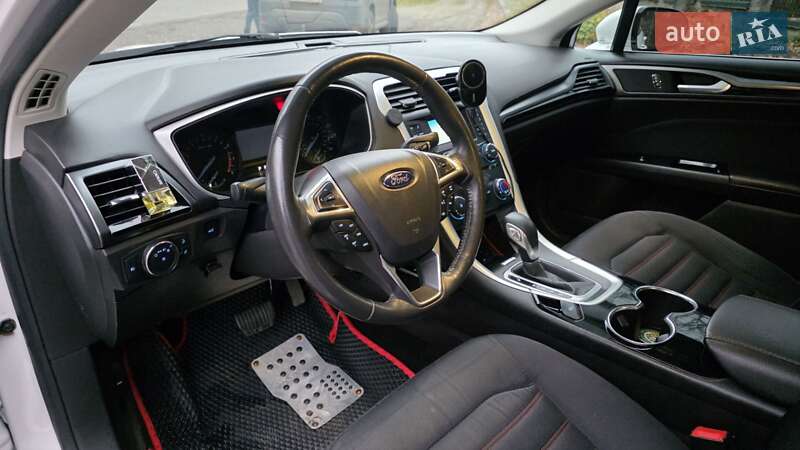 Седан Ford Fusion 2015 в Умани фото 41 Седан Ford Fusion 2015 в Умани