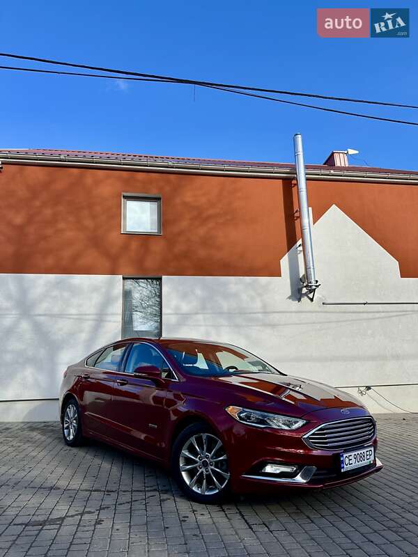 Седан Ford Fusion 2016 в Чернівцях