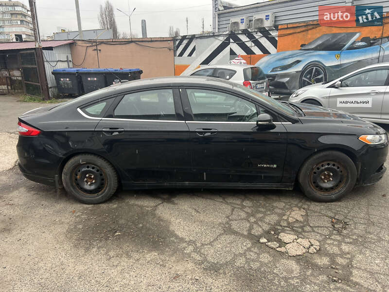Седан Ford Fusion 2015 в Киеве