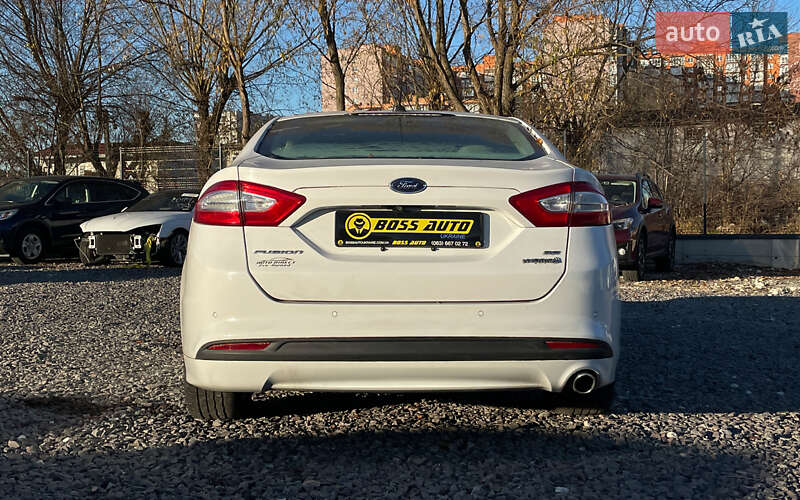 Седан Ford Fusion 2014 в Львове