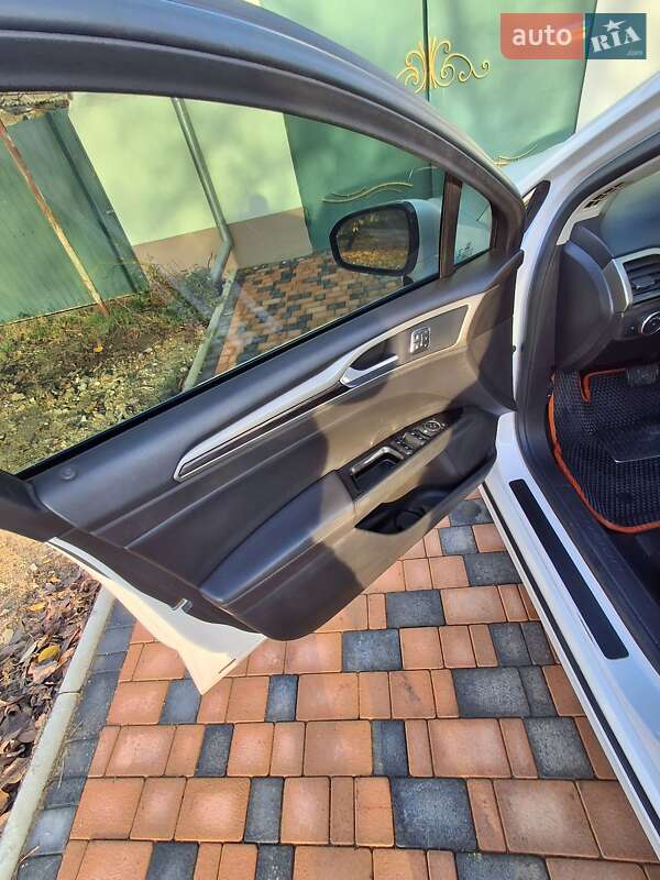 Седан Ford Fusion 2013 в Беляевке