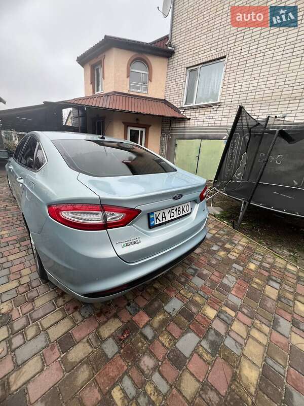 Седан Ford Fusion 2013 в Василькові