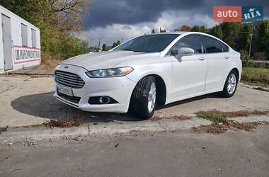 Седан Ford Fusion 2015 в Сумах