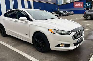 Седан Ford Fusion 2015 в Києві