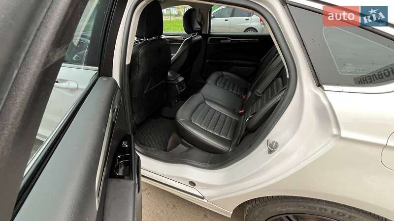 Седан Ford Fusion 2015 в Киеве