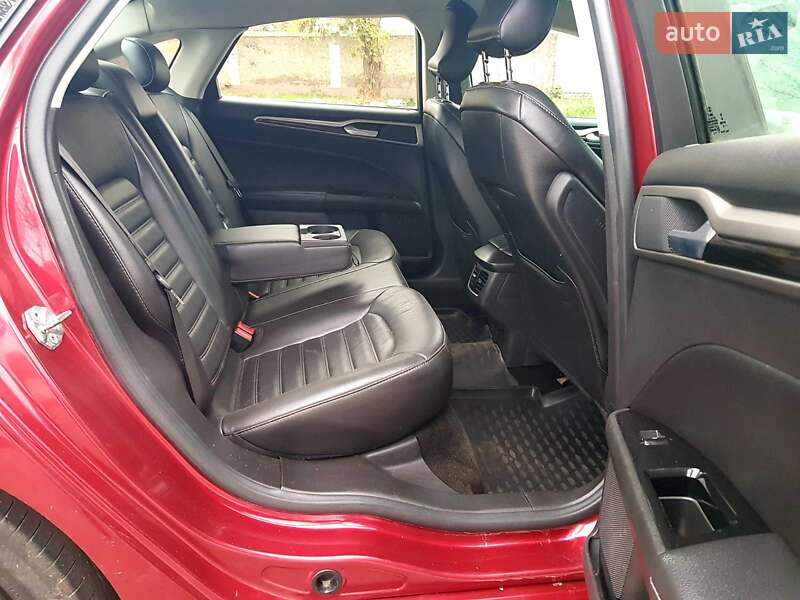 Седан Ford Fusion 2016 в Миколаєві