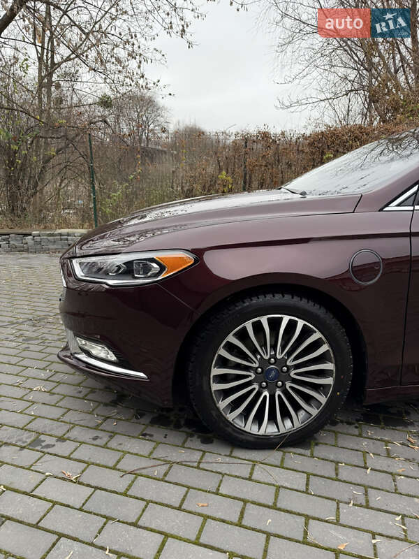 Седан Ford Fusion 2017 в Ровно