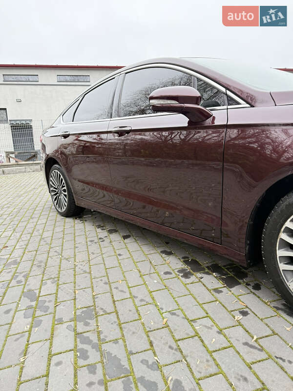 Седан Ford Fusion 2017 в Ровно