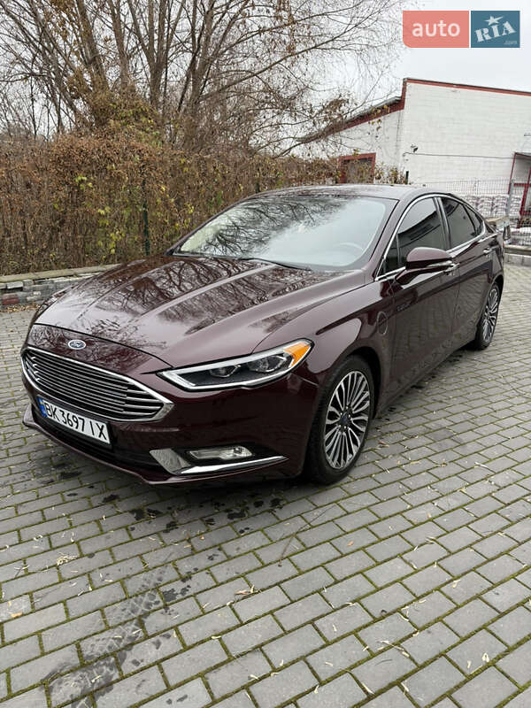 Седан Ford Fusion 2017 в Ровно