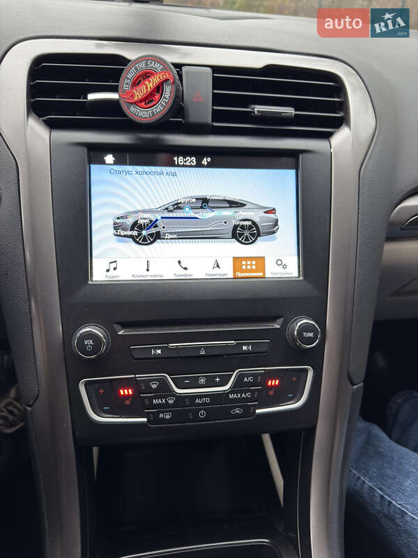 Седан Ford Fusion 2017 в Ровно