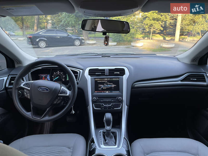 Седан Ford Fusion 2015 в Днепре
