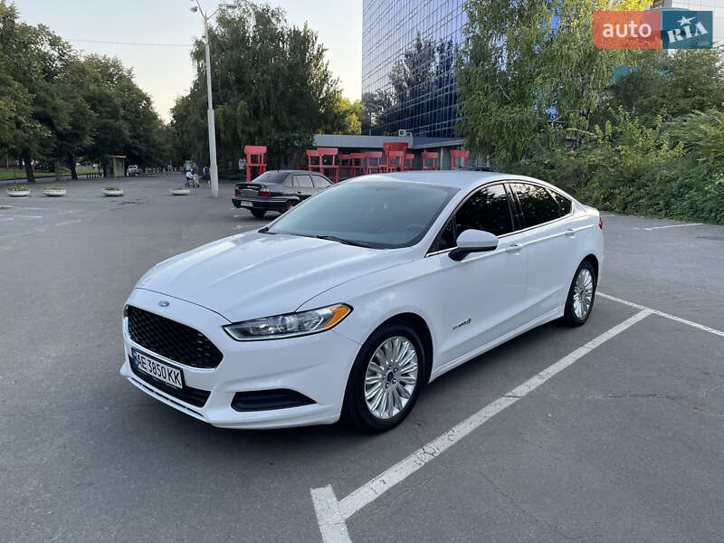 Седан Ford Fusion 2015 в Днепре