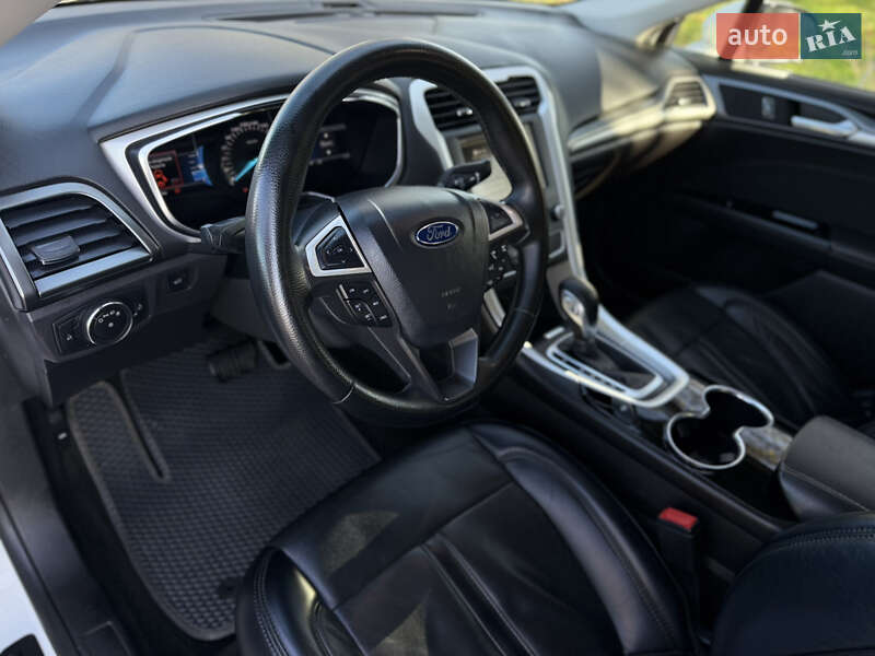 Седан Ford Fusion 2015 в Одессе