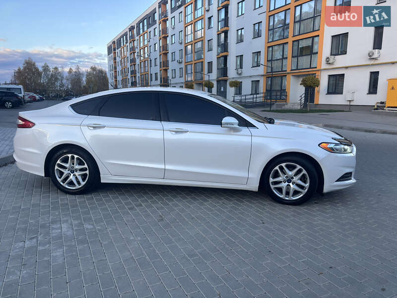Седан Ford Fusion 2014 в Вінниці