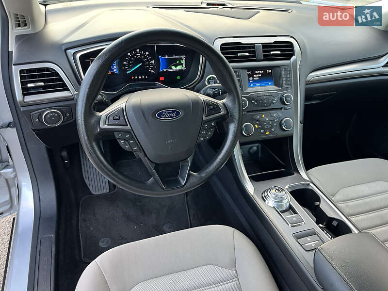 Седан Ford Fusion 2017 в Киеве фото 30 Седан Ford Fusion 2017 в Киеве