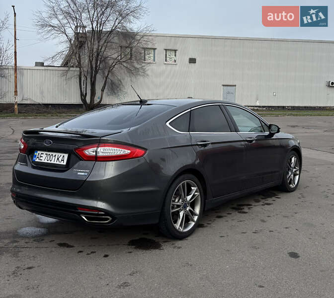 Седан Ford Fusion 2015 в Кривом Роге