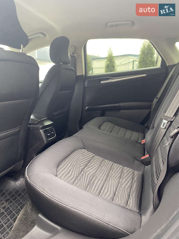 Седан Ford Fusion 2016 в Хмельницком