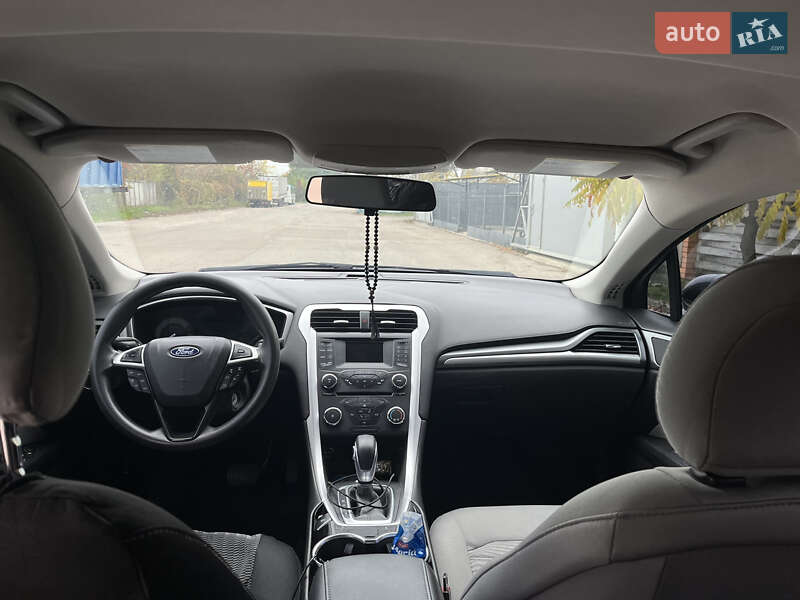 Седан Ford Fusion 2016 в Житомирі