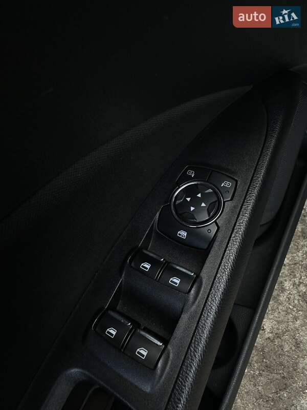 Седан Ford Fusion 2018 в Сумах фото 20 Седан Ford Fusion 2018 в Сумах