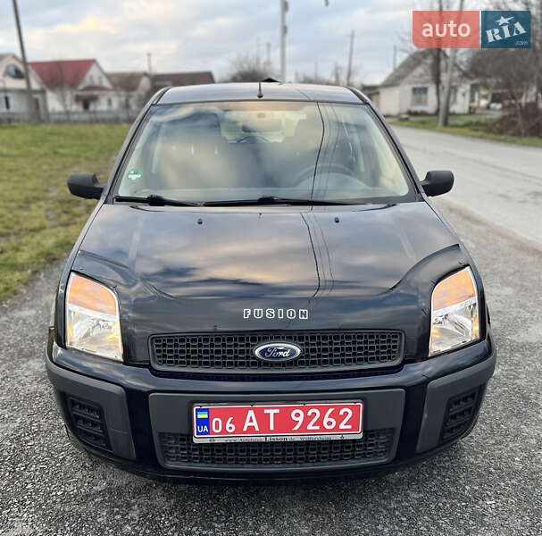 Хэтчбек Ford Fusion 2006 в Звягеле