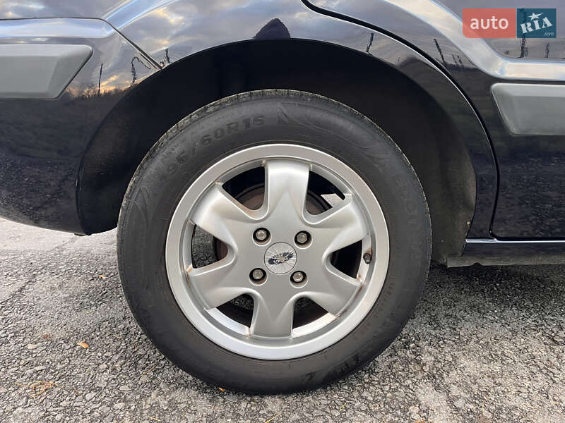 Хэтчбек Ford Fusion 2006 в Звягеле