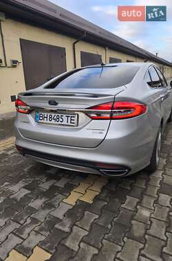 Седан Ford Fusion 2018 в Измаиле