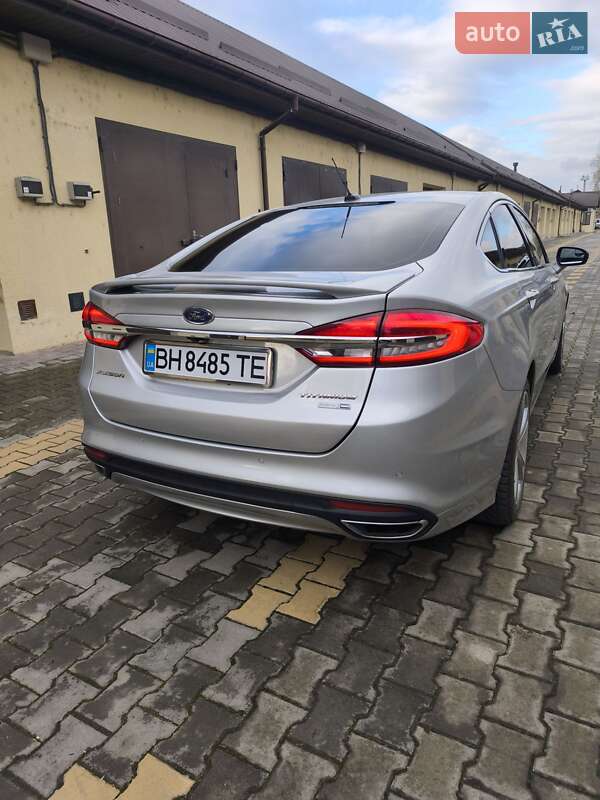 Седан Ford Fusion 2018 в Измаиле