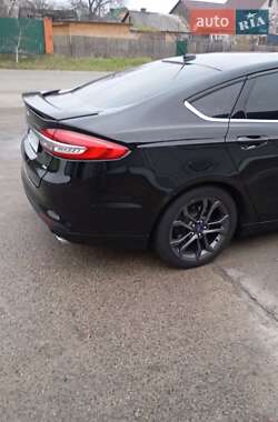 Седан Ford Fusion 2017 в Вышгороде