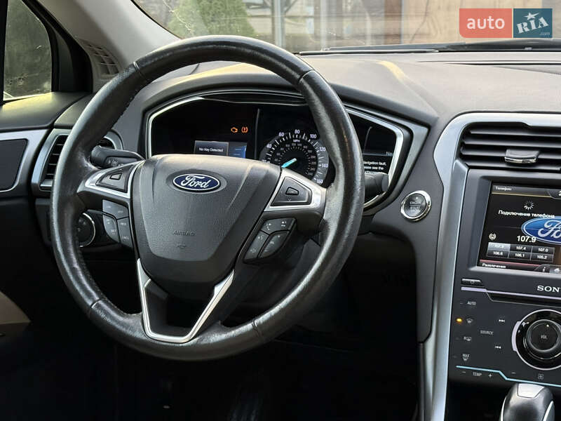Седан Ford Fusion 2013 в Харкові