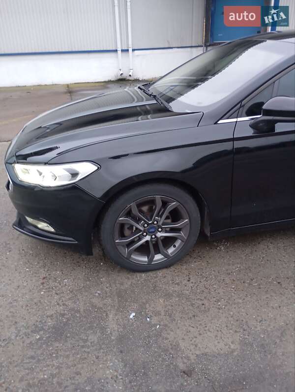 Седан Ford Fusion 2017 в Вишгороді