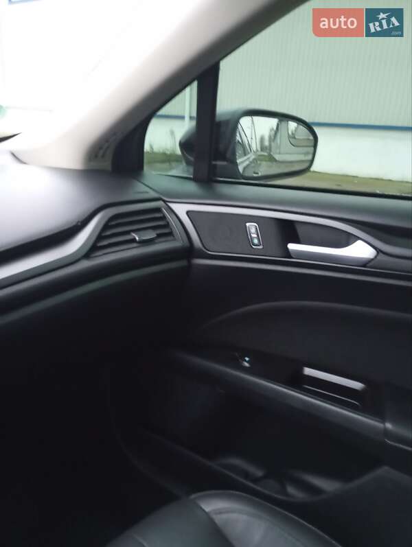 Седан Ford Fusion 2017 в Вишгороді