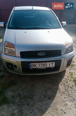 Хетчбек Ford Fusion 2010 в Рівному