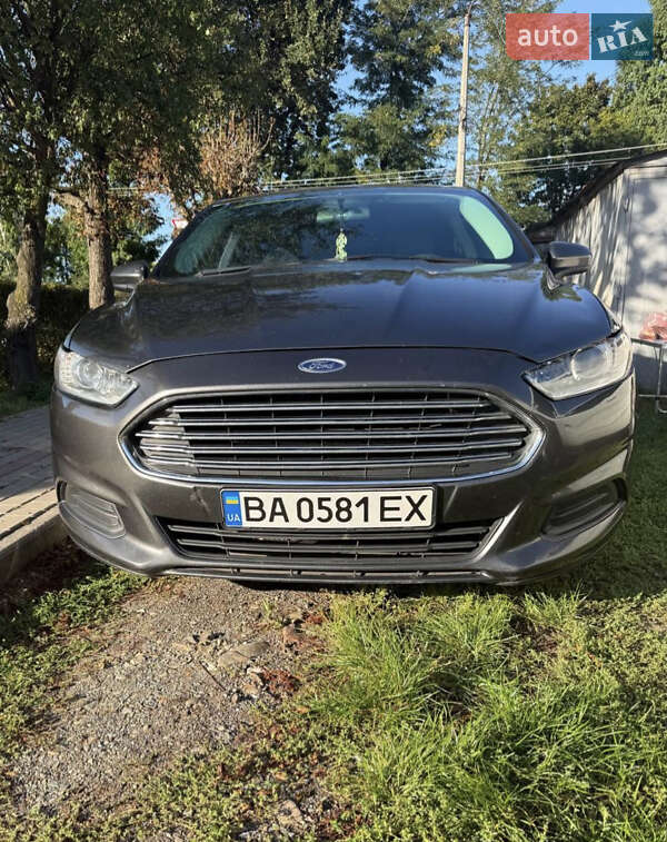 Седан Ford Fusion 2015 в Коломиї