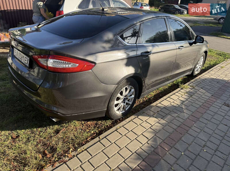 Седан Ford Fusion 2015 в Коломиї