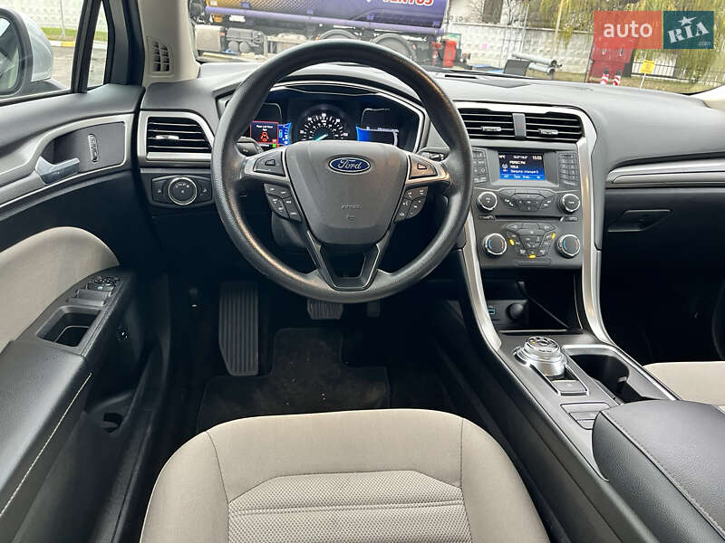 Седан Ford Fusion 2017 в Києві