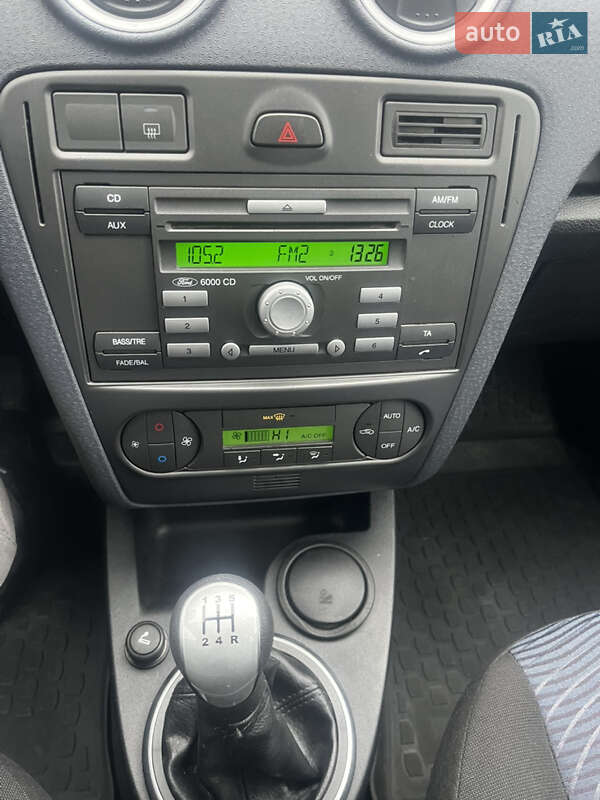 Хэтчбек Ford Fusion 2011 в Нежине