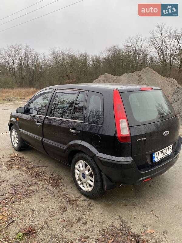 Хэтчбек Ford Fusion 2008 в Ракитном фото 2 Хэтчбек Ford Fusion 2008 в Ракитном