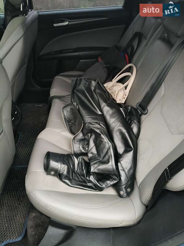 Седан Ford Fusion 2016 в Киеве фото 11 Седан Ford Fusion 2016 в Киеве