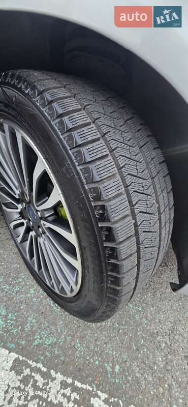 Седан Ford Fusion 2016 в Києві