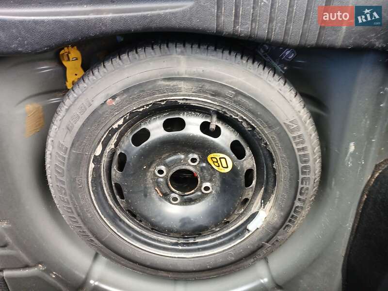 Хетчбек Ford Fusion 2006 в Чернігові