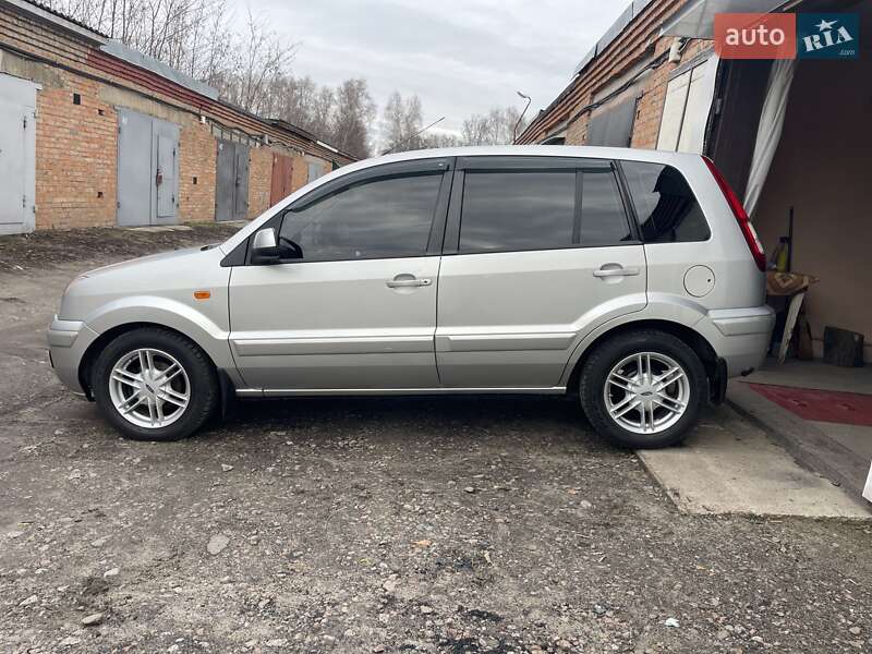 Хетчбек Ford Fusion 2010 в Ніжині