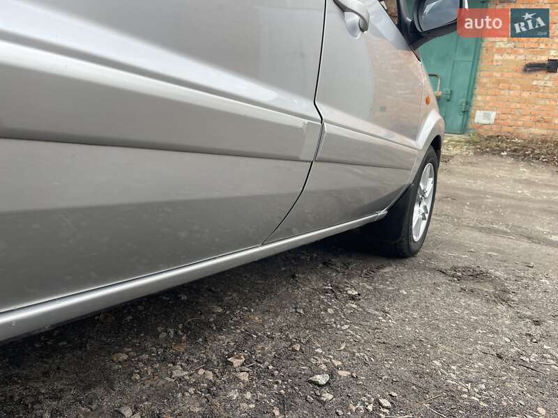 Хетчбек Ford Fusion 2010 в Ніжині