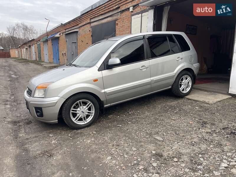 Хетчбек Ford Fusion 2010 в Ніжині